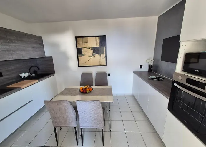Gubic By El-pi Tours Apartman *